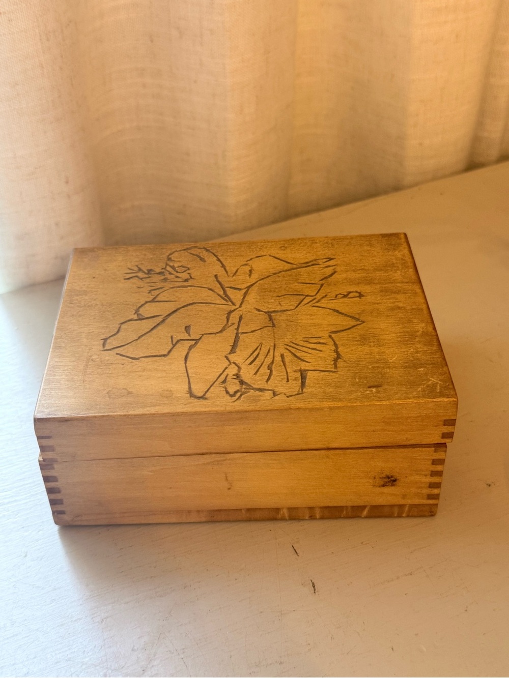 VTG Hand Carved Wood Hibiscus Trinket Box